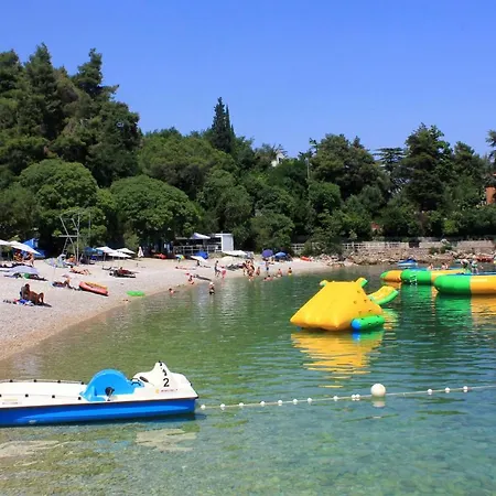 Double Medveja 7775c Guest house